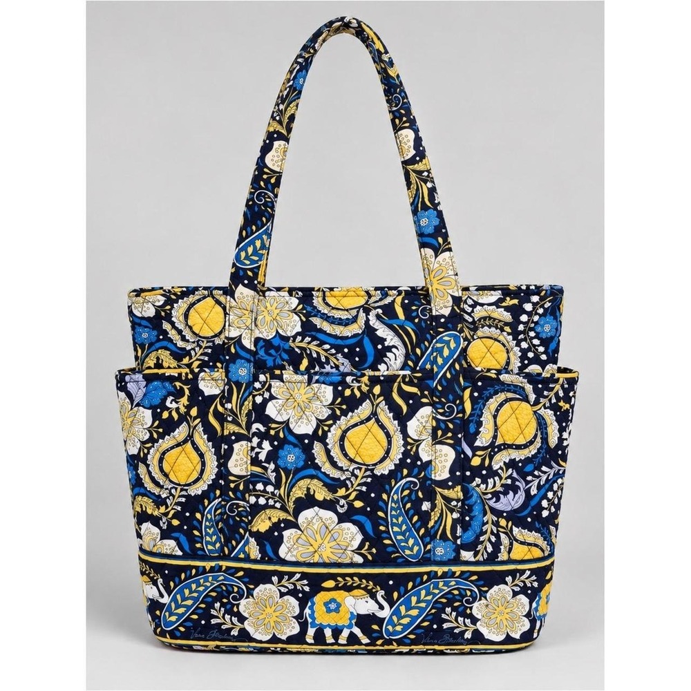 Vera Bradley Ellie Blue Go Round Tote Bohemian Quilted Retired Floral
